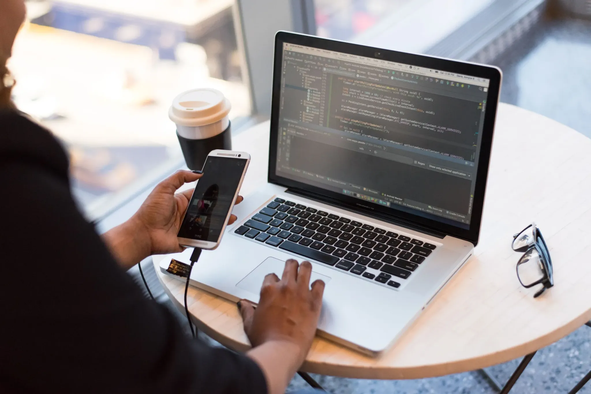 Desarrollo de apps web complementarias para productos móviles